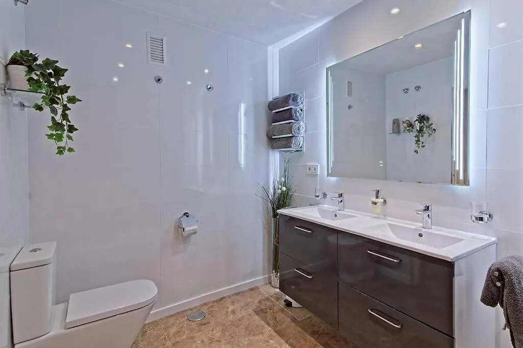 Contemporary, Luxury Living In The Best Location Marbella 0*,