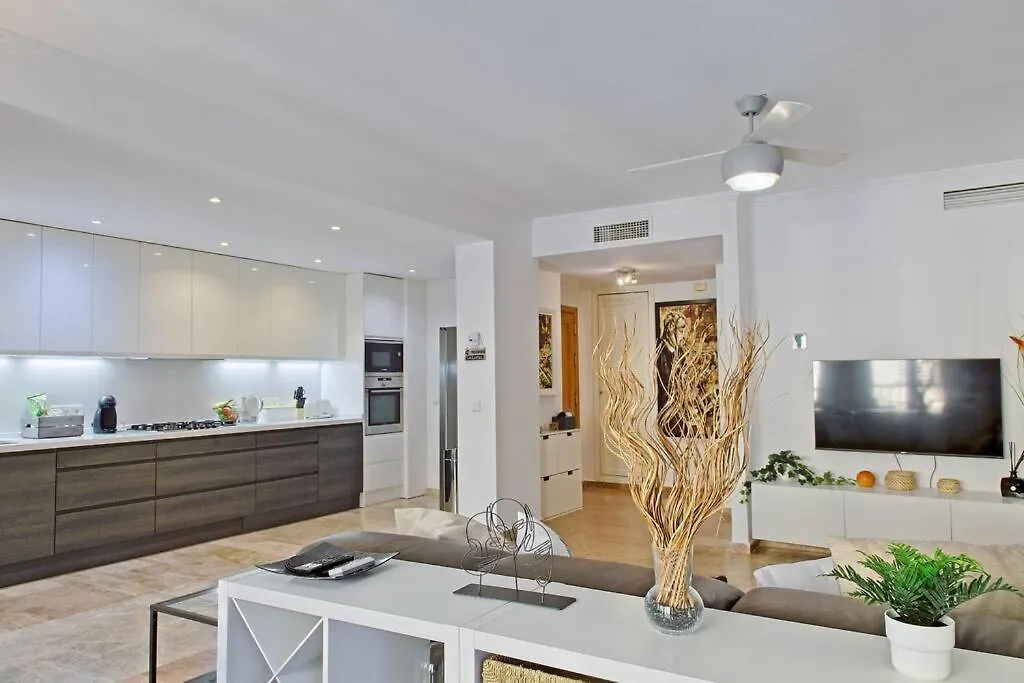 Contemporary, Luxury Living In The Best Location Marbella