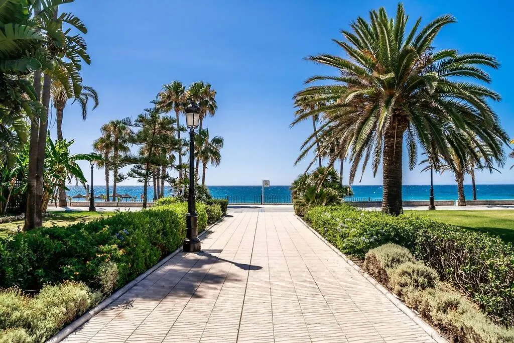 Contemporary, Luxury Living In The Best Location Marbella Apartment